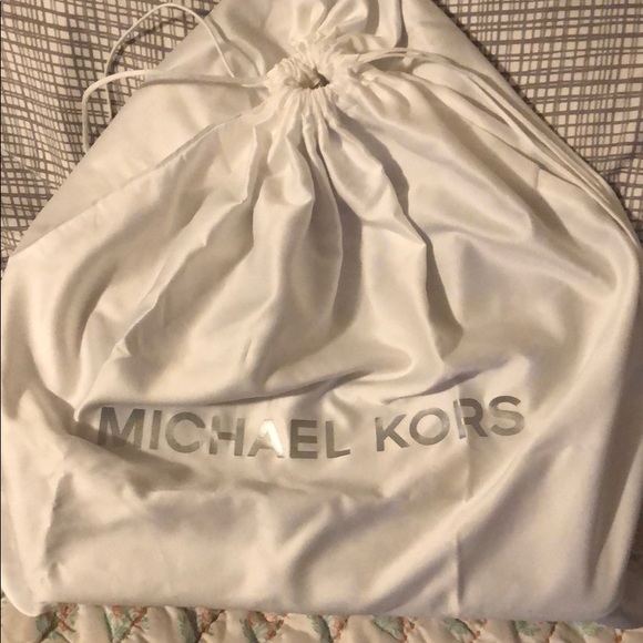 Michael Kors handbag - Picture 3 of 5